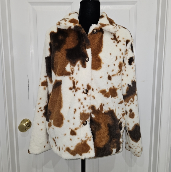 Prissy Jane, Women's Size Medium Cow print jacket, NWOT - Picture 2 of 10